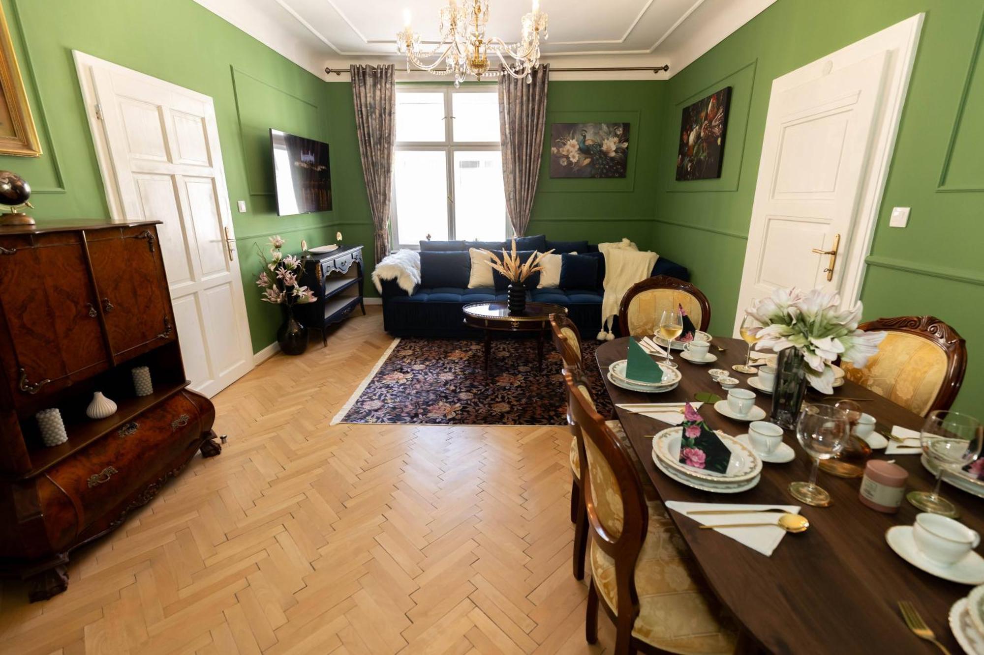 New, Stylish And Spacious Apartment Братислава Екстериор снимка