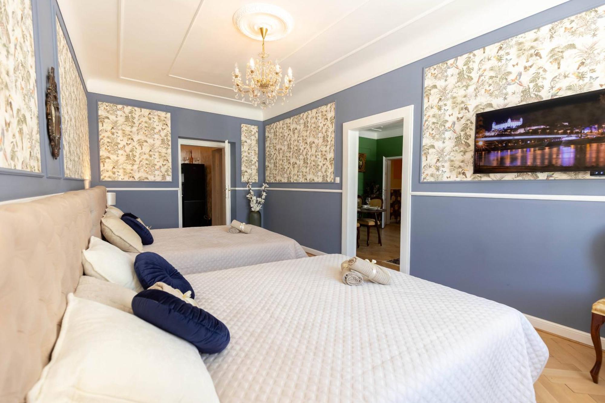New, Stylish And Spacious Apartment Братислава Екстериор снимка